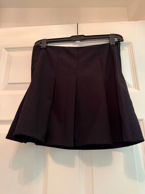H&M Black Circle Skater Mini Skirt